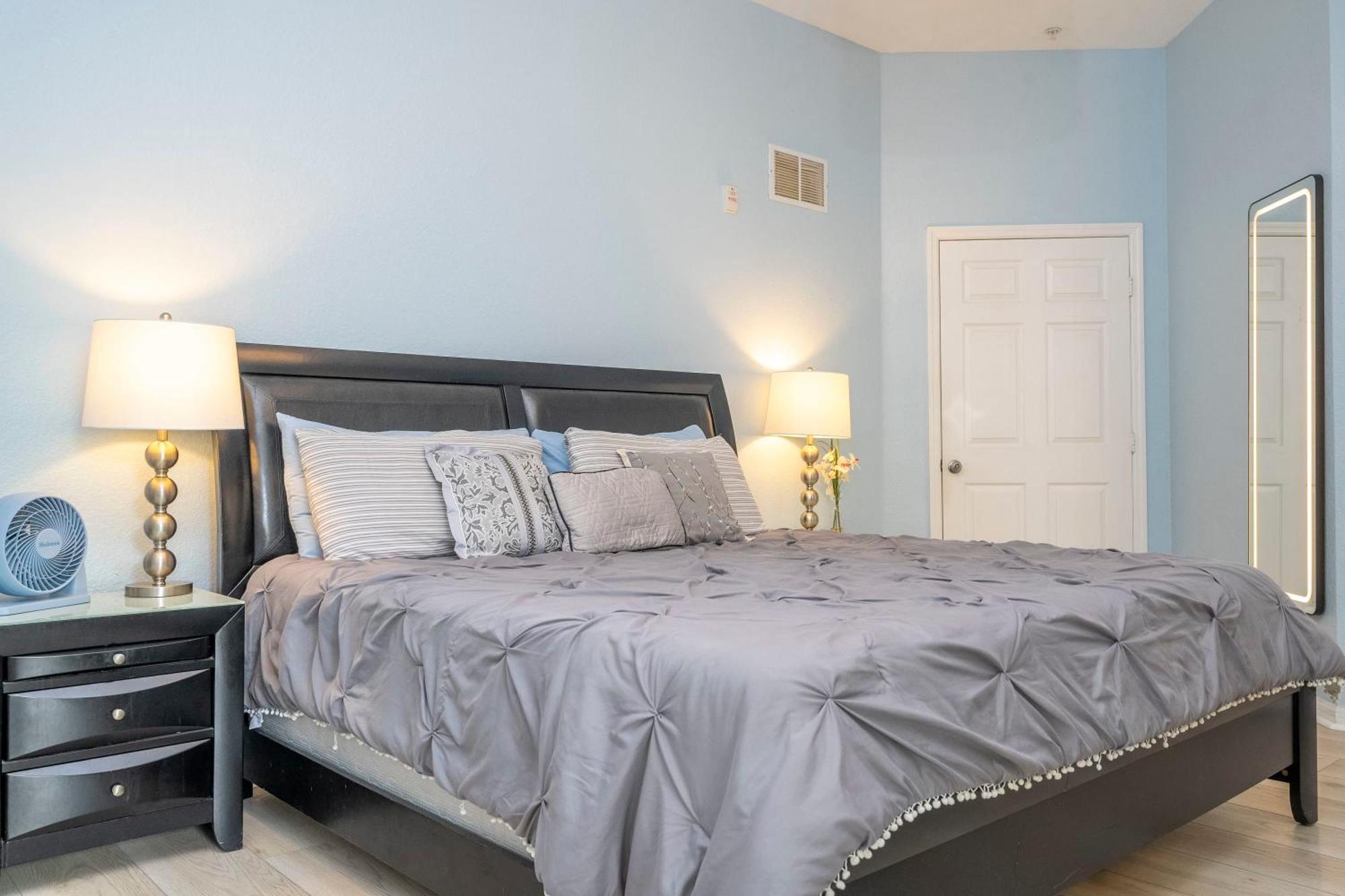 2 Bed Pirates Oasis Kissimmee